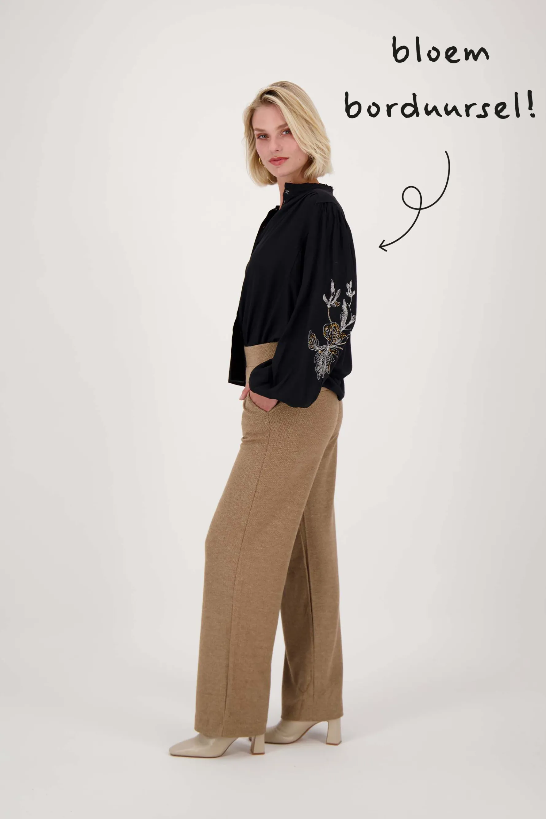 zusss blouse met borduur zwart