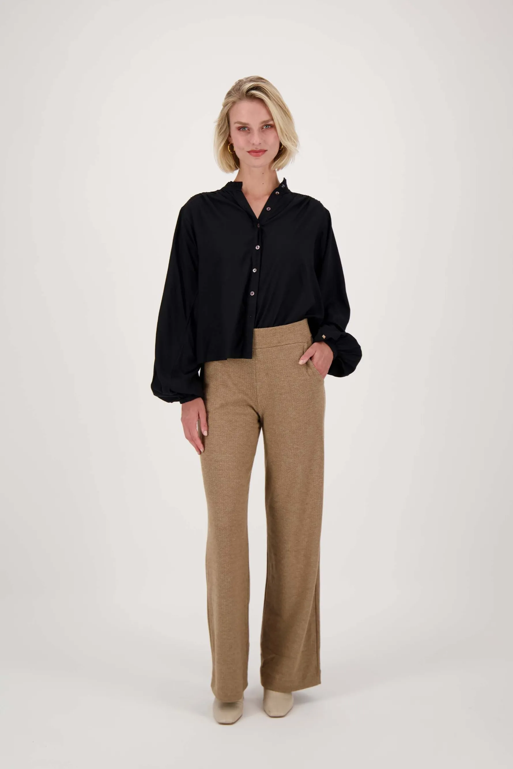 zusss broek met visgraat structuur beige