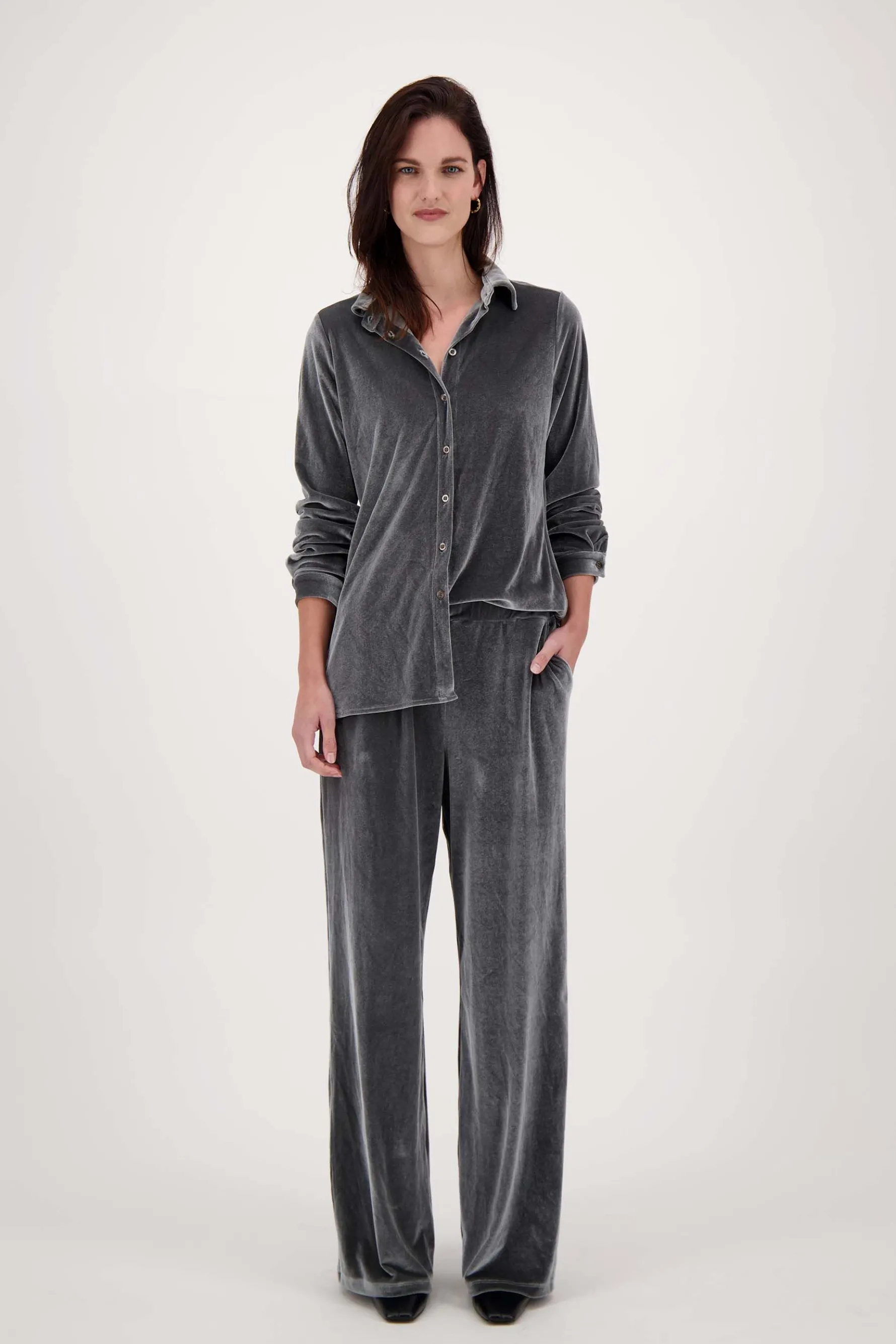 zusss fluwelen blouse antracietgrijs