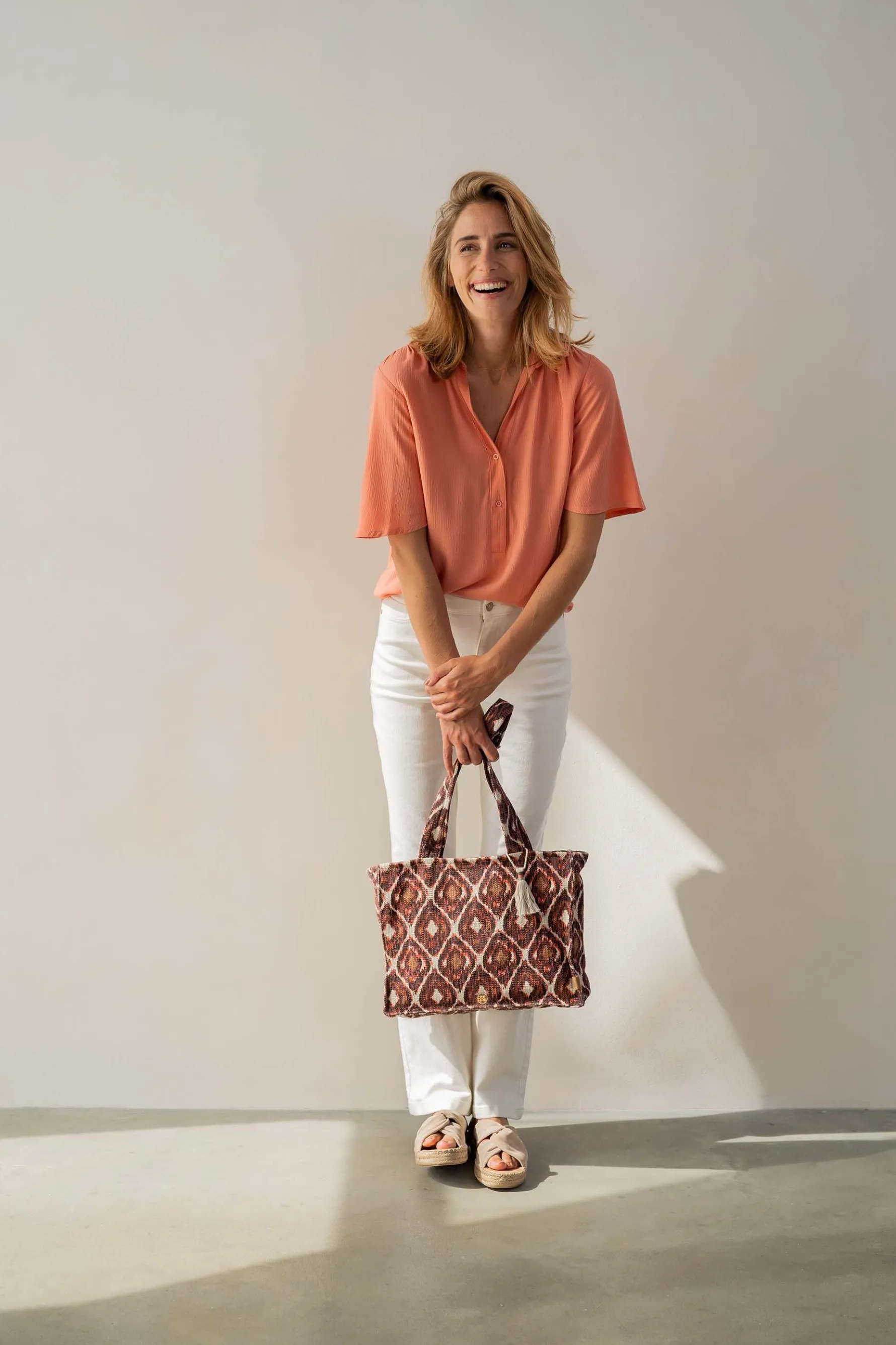 zusss katoenen tas met ikat print zand/roodbruin