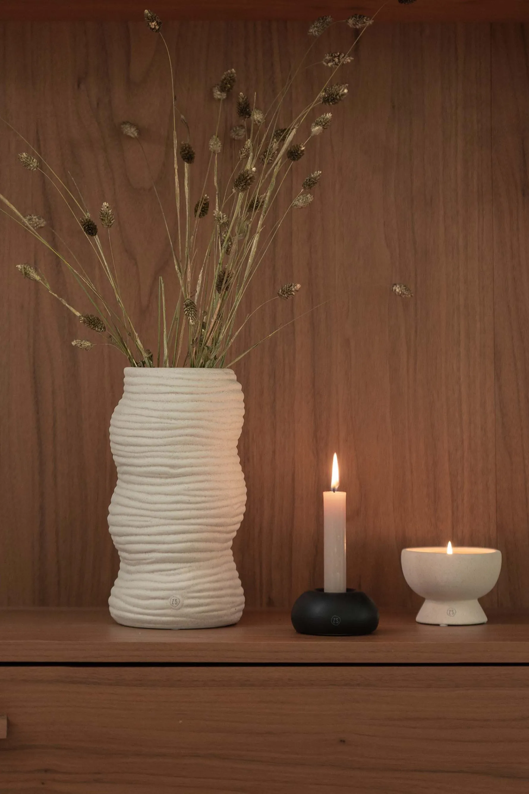 zusss keramieken kandelaar rond zwart