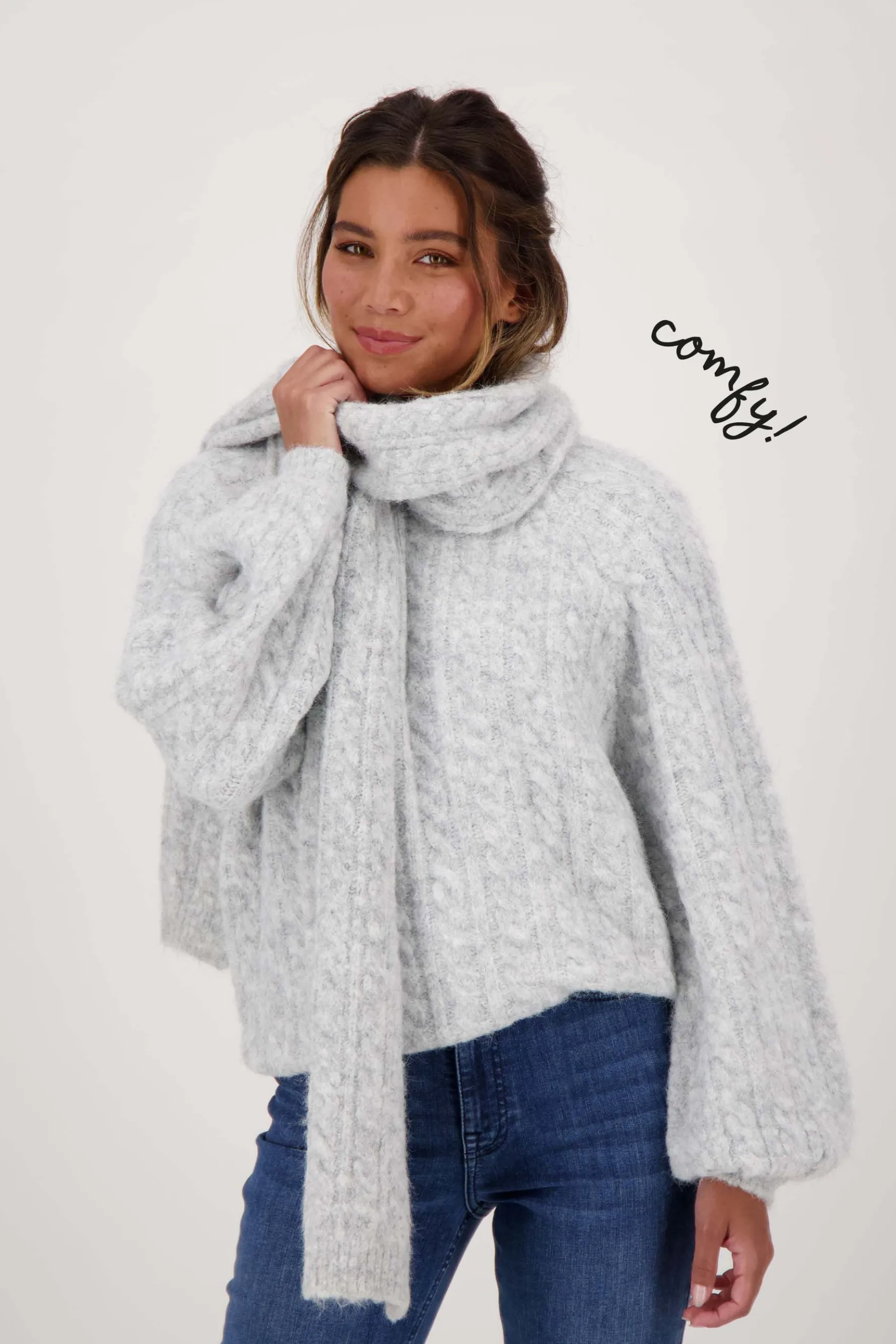 zusss sjaal met kabel lichtgrijs